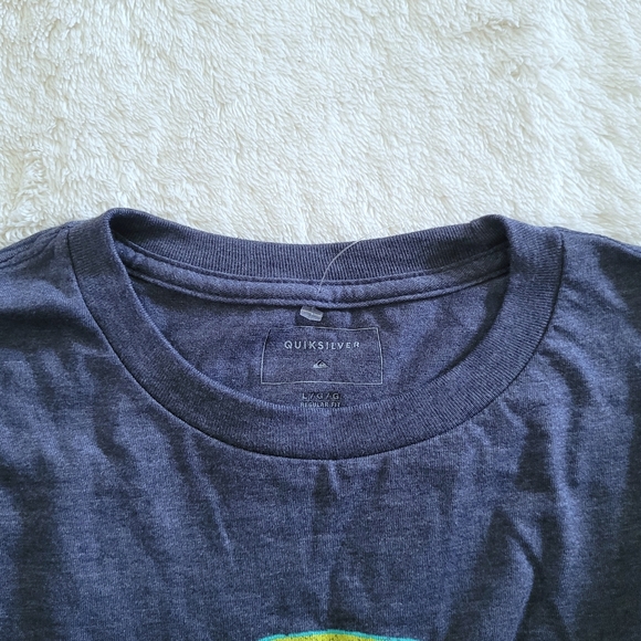 Quiksilver🏄‍♂️ Logo Graphic Tee👕 - NWOT - Picture 4 of 11